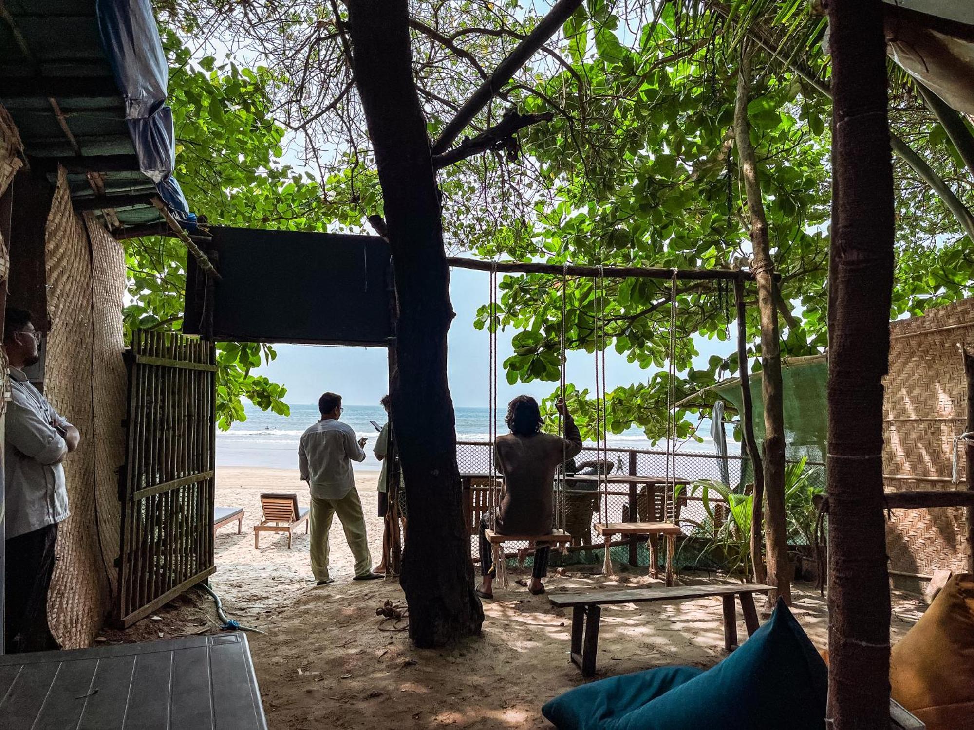 12 Monks - Beachside Hostel Arambol Ngoại thất bức ảnh